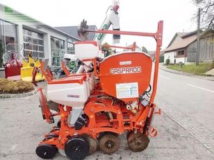 Venta de Gehl mte-r 300 6-reihige isotronic einzelkorn sembradora de precisión eléctrica - Imagen 4 | Agroline UY Gehl mte-r 300 6-reihige isotronic einzelkorn sembradora de precisión eléctrica | Imagen 4 - Agroline