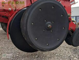 Prodaja Kverneland optima tf profi 8reihig, mikrogranulatstreuer električne precizne sejalice - Slika 4 | Agroline RS Kverneland optima tf profi 8reihig, mikrogranulatstreuer električna precizna sejalica | Slika 4 - Agroline