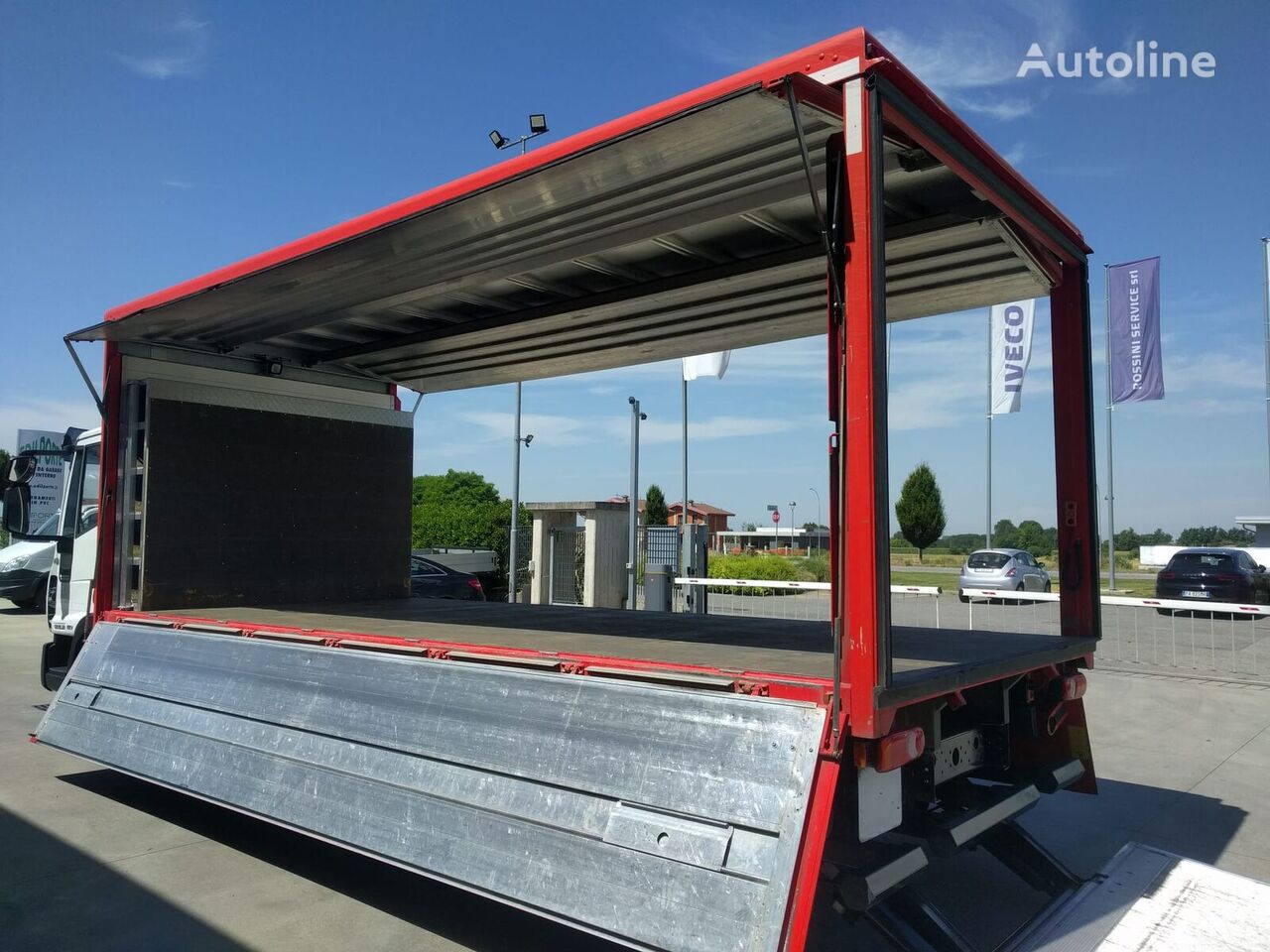 ALLESTIMENTO USATO box truck body