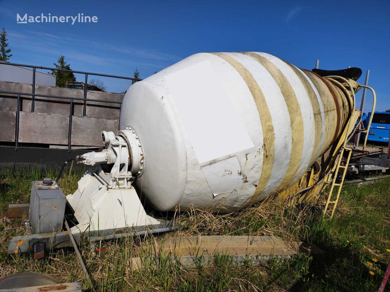 برميل خلط الخرسانة CONCRETE MIXER FOR TRUCK / BETOONIMIKSER