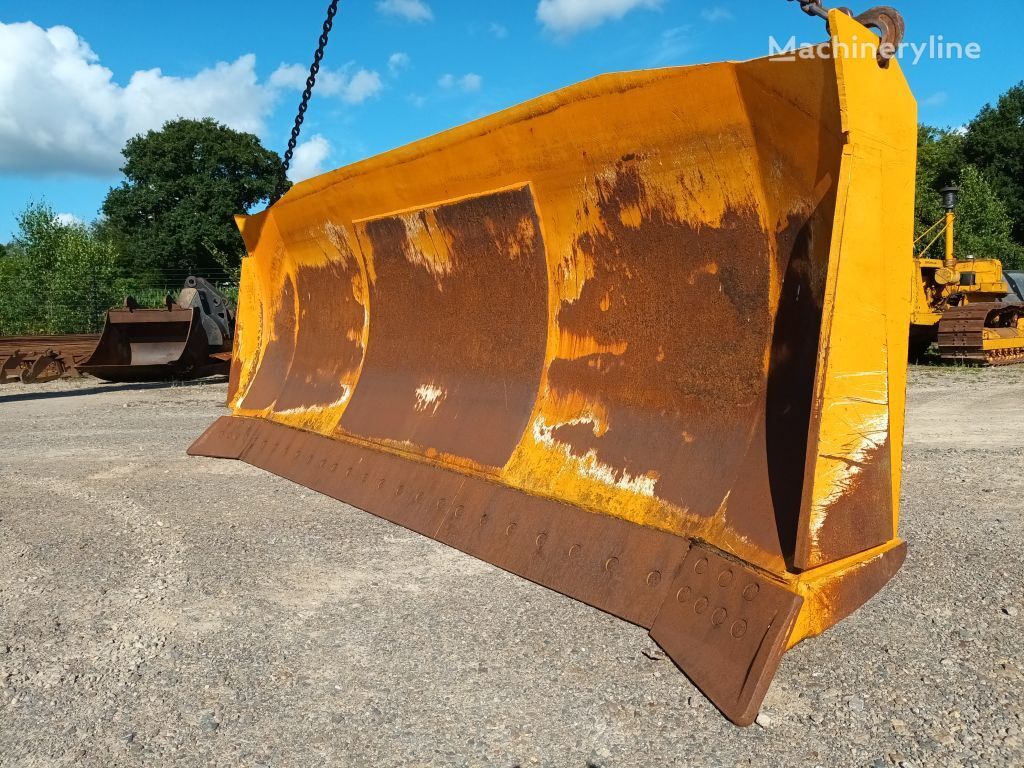 new Caterpillar D8K blade UNUSED digger blade