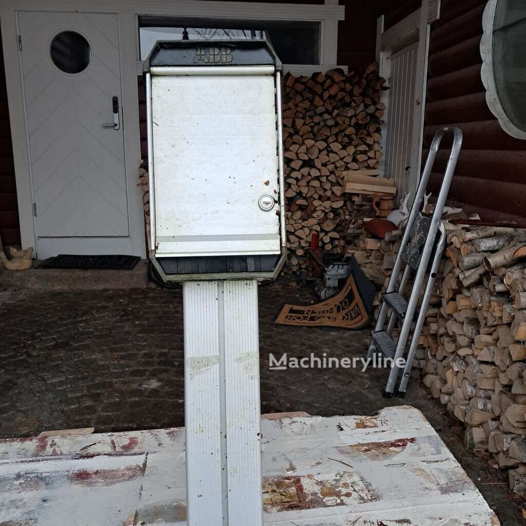 Venta de ABB Stikkontaktsøyle (2) equipo de conmutación | Machineryline UY ABB Stikkontaktsøyle (2) equipo de conmutación - Machineryline