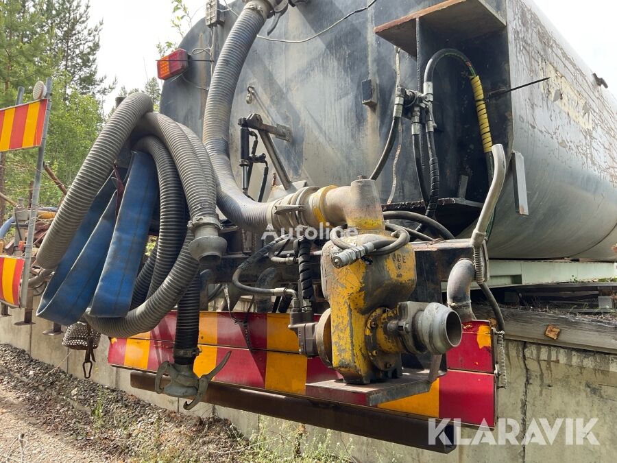 Vattentank på lastväxlarram dump truck body