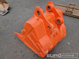 24" excavator bucket