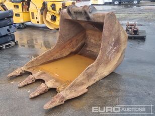60" excavator bucket
