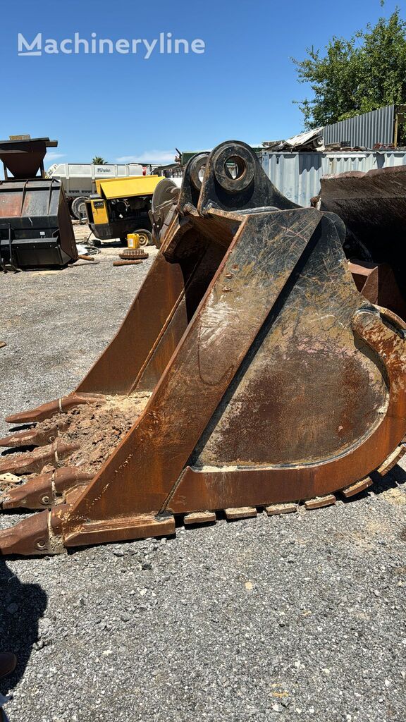 Caterpillar 345 excavator bucket