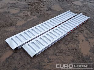 new 2375mm x 340mm x 82mm 3300Kg Aluminium Ramps front loader bucket