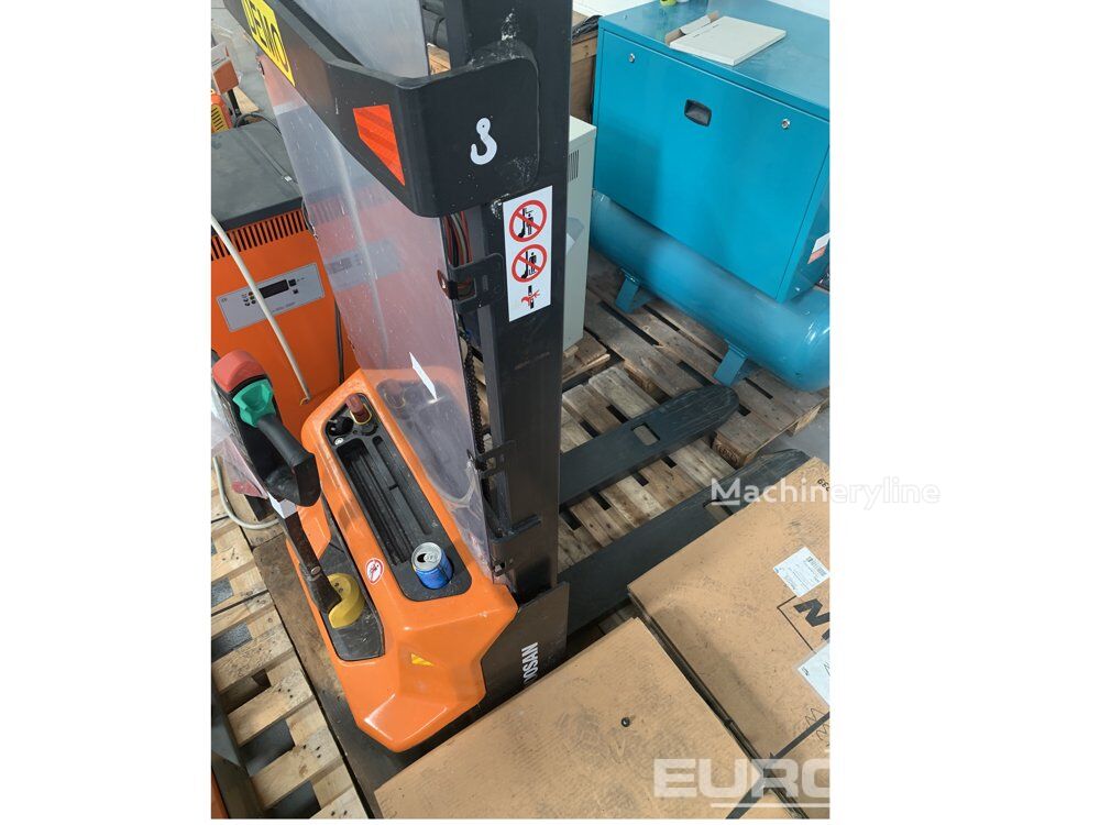 جديد قادوس أمامي Doosan LSM12N Pallet Truck