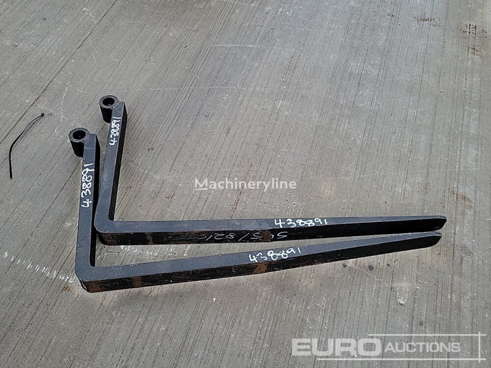 Forks to suit Telehandler front loader bucket