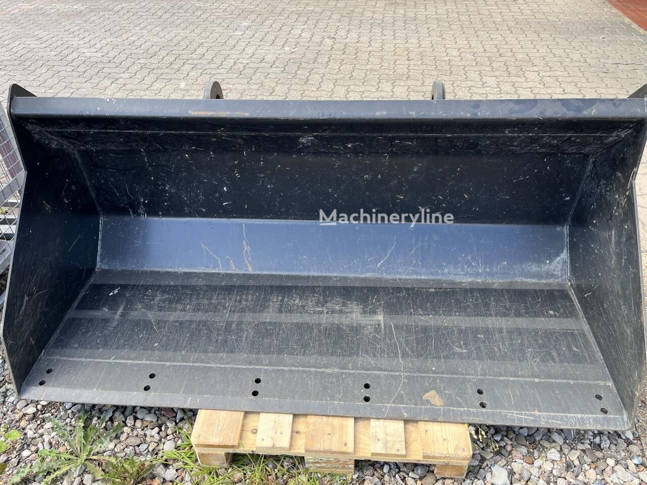 Žlica za čelni nakladalnik JLG MC - Machineryline