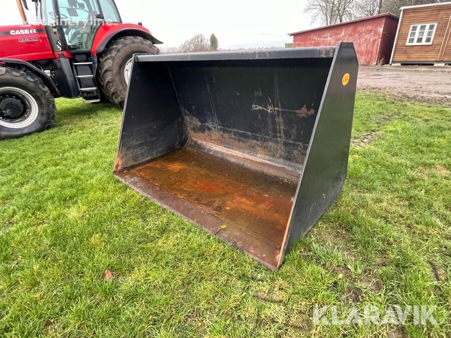 Kirk 1000 front loader bucket