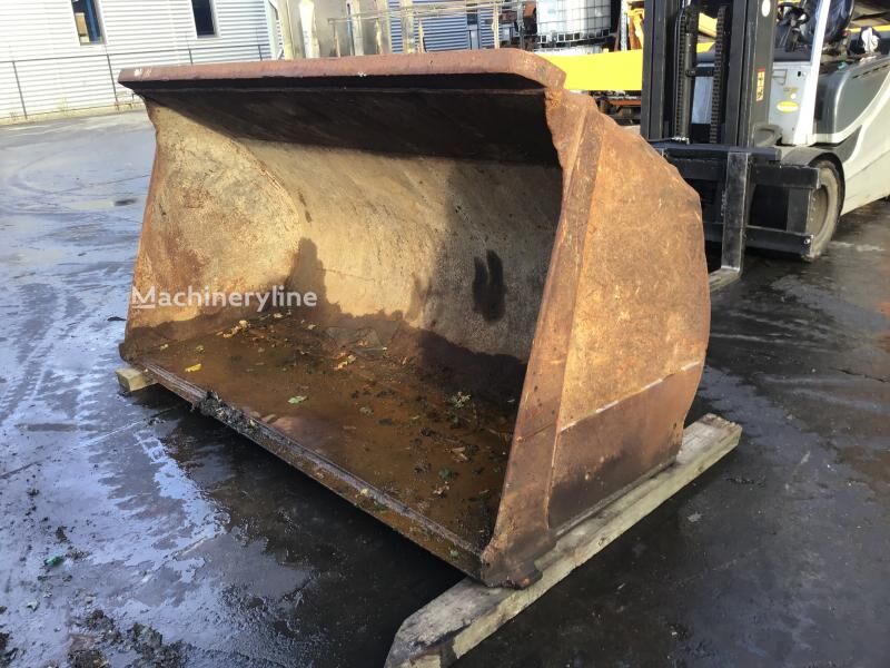 Liebherr front loader bucket