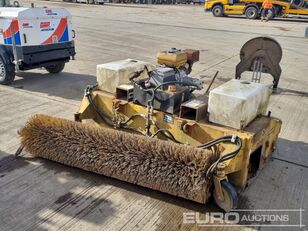 Multi Sweep 425 front loader bucket