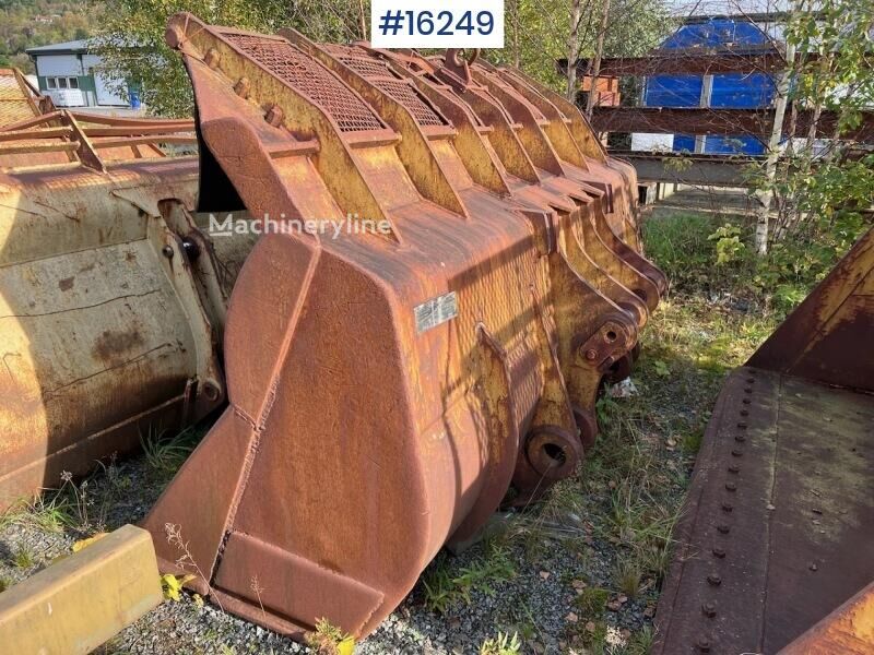 Pay & Brinck front loader bucket