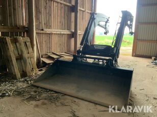&Aring;l&ouml; Q6M cargador frontal montado