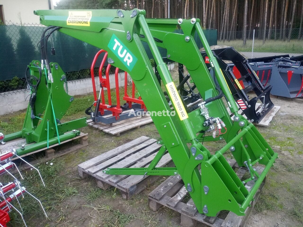 novi ncărcător frontal , montare Euro, 1600 kg, JOHN DEERE prednji traktorski utovarivač