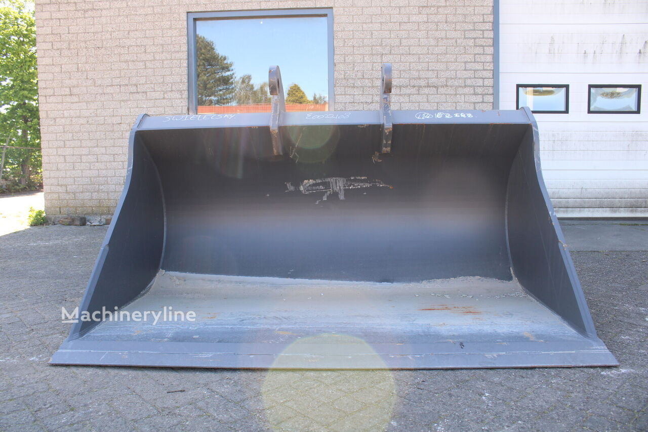 Eurosteel NG-4-2200-2.13-N.H.L. ES CW40 Planierlöffel - Machineryline