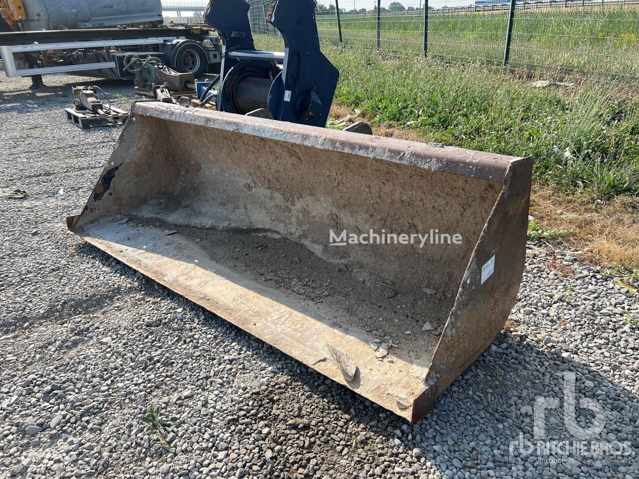 Купить планировочный ковш Haulotte | Machineryline TJ Планировочный ковш Haulotte - Machineryline