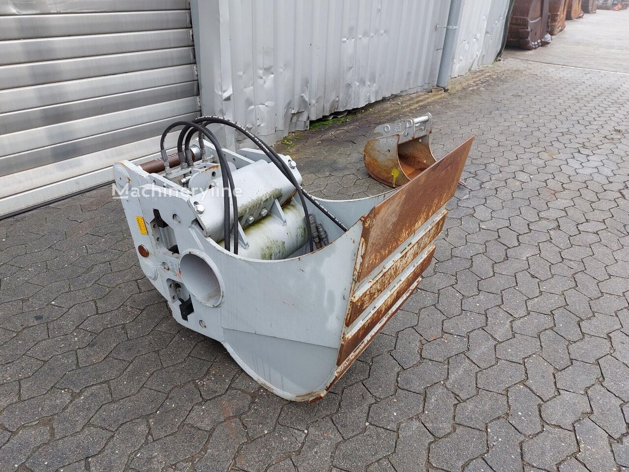 Лопата за израмнување UAM VDL600M - Machineryline