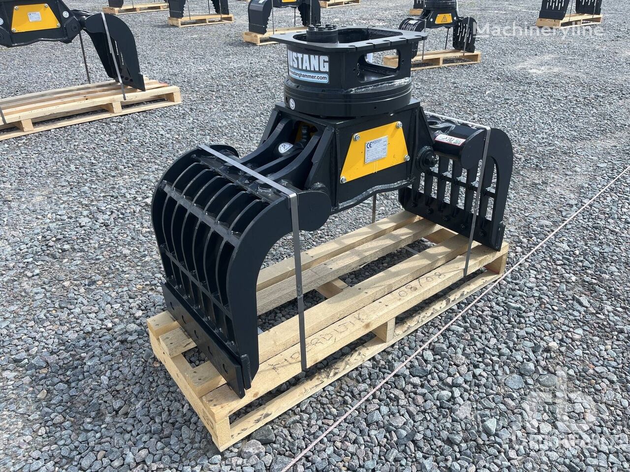 new Mustang GRP250D Rotating (Unused) grapple