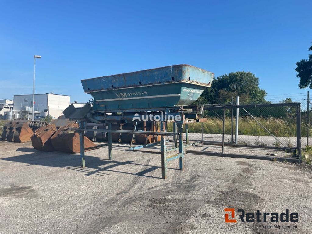 Matarficka/ Feed Pocket VM- Spreder Vamdrup Maskinfabrik gritter body