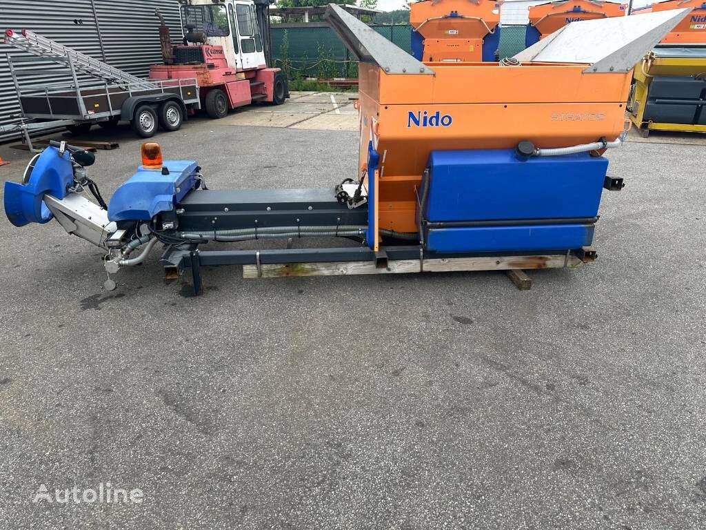 Nido Stratos B15K+ -27 VCLN-350 gritter body