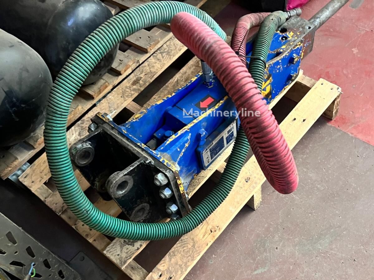 Купить гидромолот Arden AB0082 BRH Brise roche hydraulique - 1 à 3T | Machineryline GE Гидромолот Arden AB0082 BRH Brise roche hydraulique - 1 à 3T - Machineryline