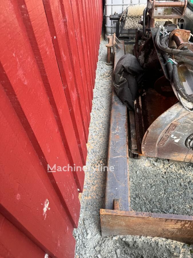 Marteau hydraulique Forlengerarm s50 à vendre | Machineryline CA Marteau hydraulique Forlengerarm s50 - Machineryline