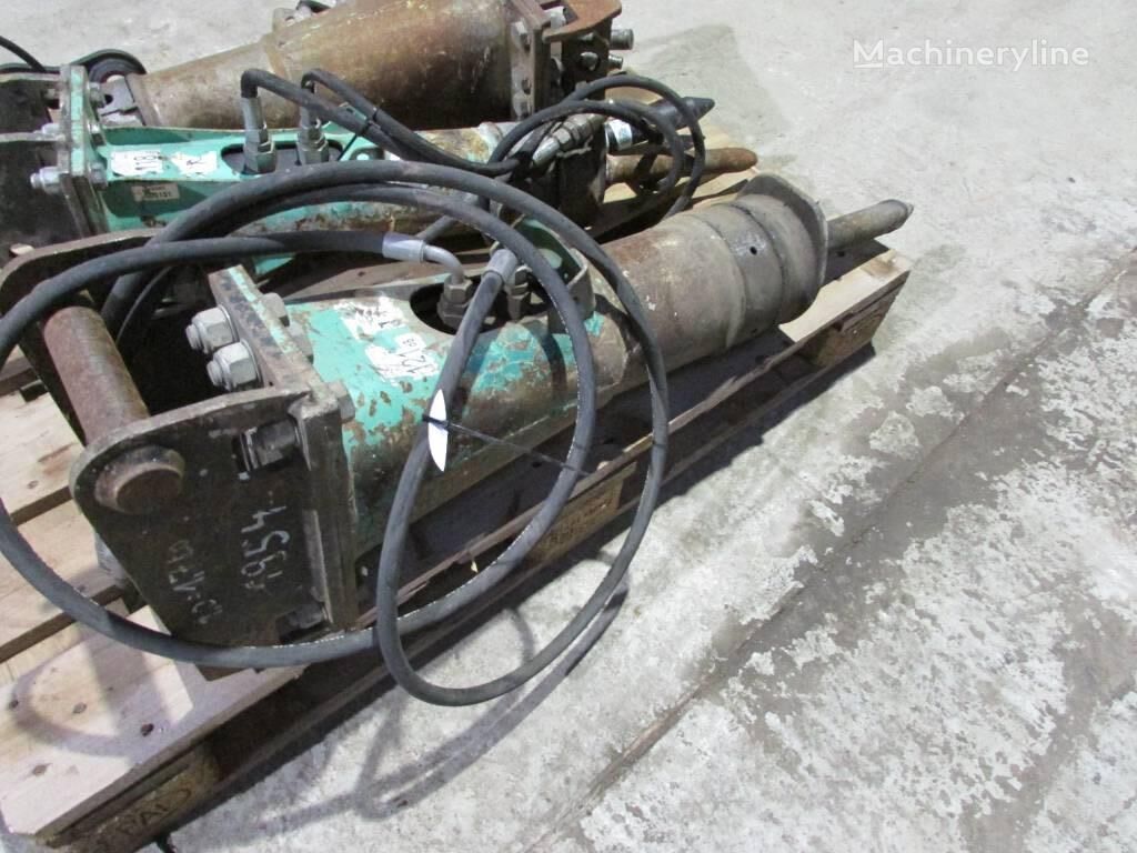 hydraulické kladivo Montabert SC 12 Hydraulikhammer