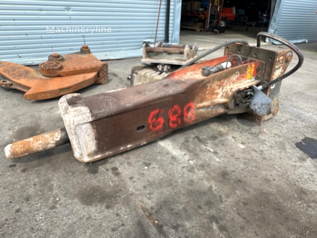 Marteau hydraulique Rammer G88 à vendre | Machineryline SN Marteau hydraulique Rammer G88 - Machineryline