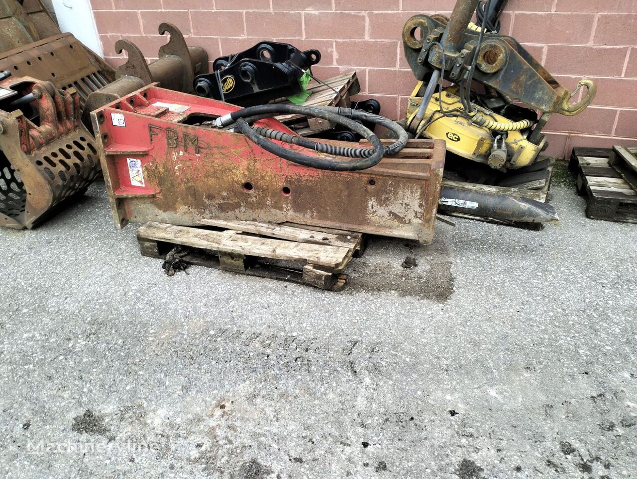 Socomec MDO1600 hydraulic breaker