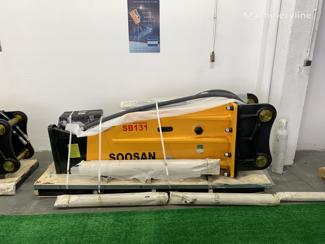 new Soosan Martillo hidráulico SB131 Box hydraulic breaker