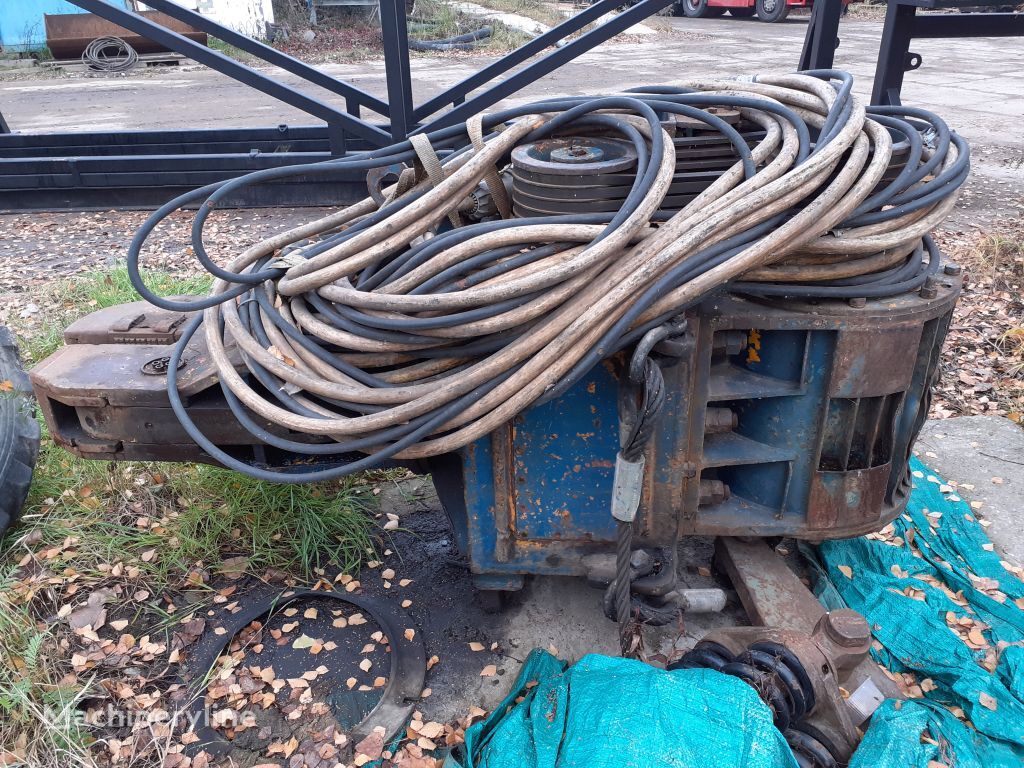 Tomen VM2-2000 油圧シャー - Machineryline