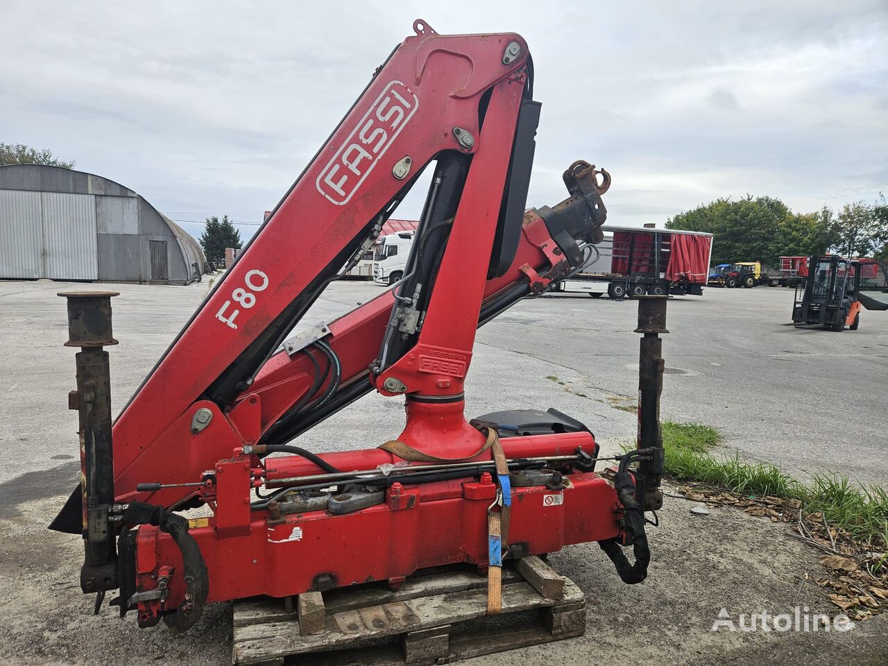 Fassi F80 grúa autocargante