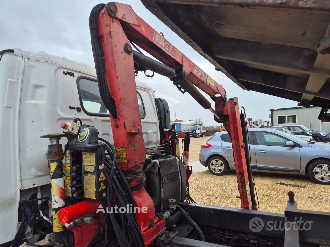 grue auxiliaire de chargement Fassi f28b.23