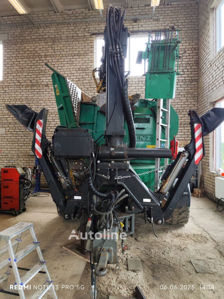 Grue auxiliaire de chargement PALMS 840 à vendre | Autoline FR Grue auxiliaire de chargement PALMS 840 - Autoline