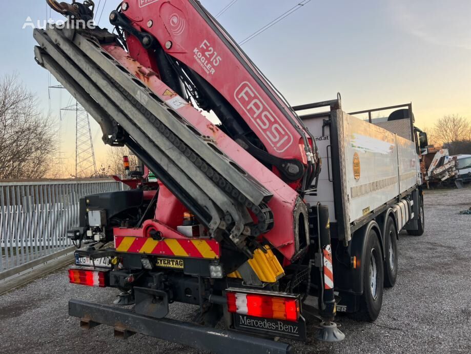 Palfinger Fassi 215 loader crane