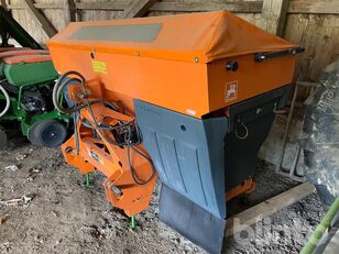 Amazone Ice Tiger mounted sand spreader