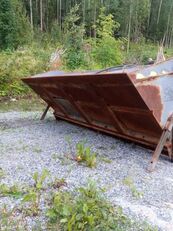 Sami SL mounted sand spreader