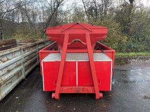&eacute;pandeur de sable port&eacute; Sandstreuer Hakenlift