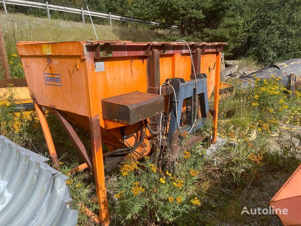 posipalec peska Schmidt Traxos 18 VCB