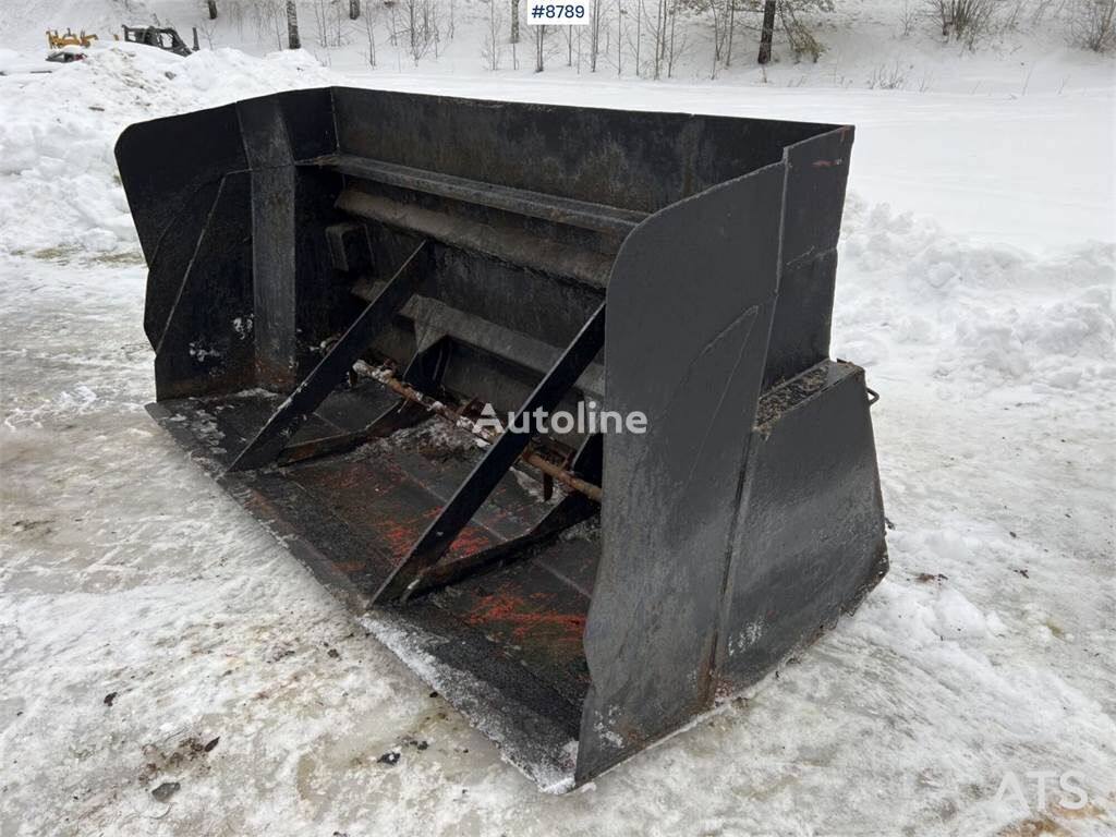 Skopa med stora BM fästet mounted sand spreader