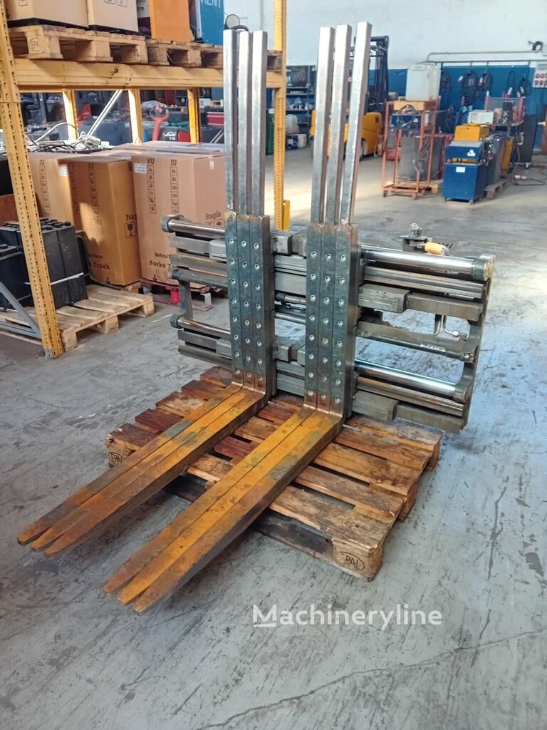 Kaup POSIZIONATORE GRANDE APERTURA MULTIFORCA CON TRASLATORE multi-pallet handler - Machineryline