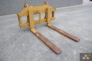 fourche à palettes Caterpillar 966/972 Forks