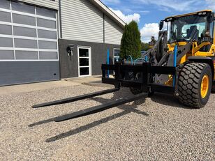fourche &agrave; palettes Volvo Pallegafler 9,9 tons Hydraulisk gaffelflyt, med Volvoskifte og 2 neuve