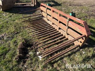 вила для рулонів Kverneland