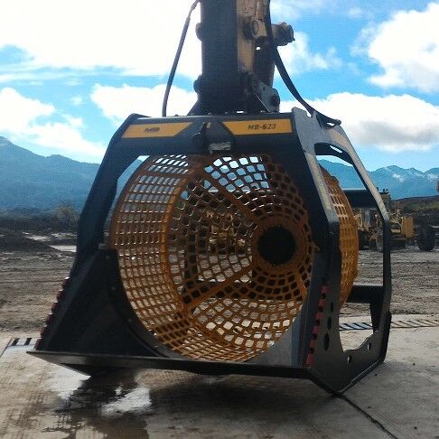 godet cribleur MB Crusher MB-S23 Screening Bucket