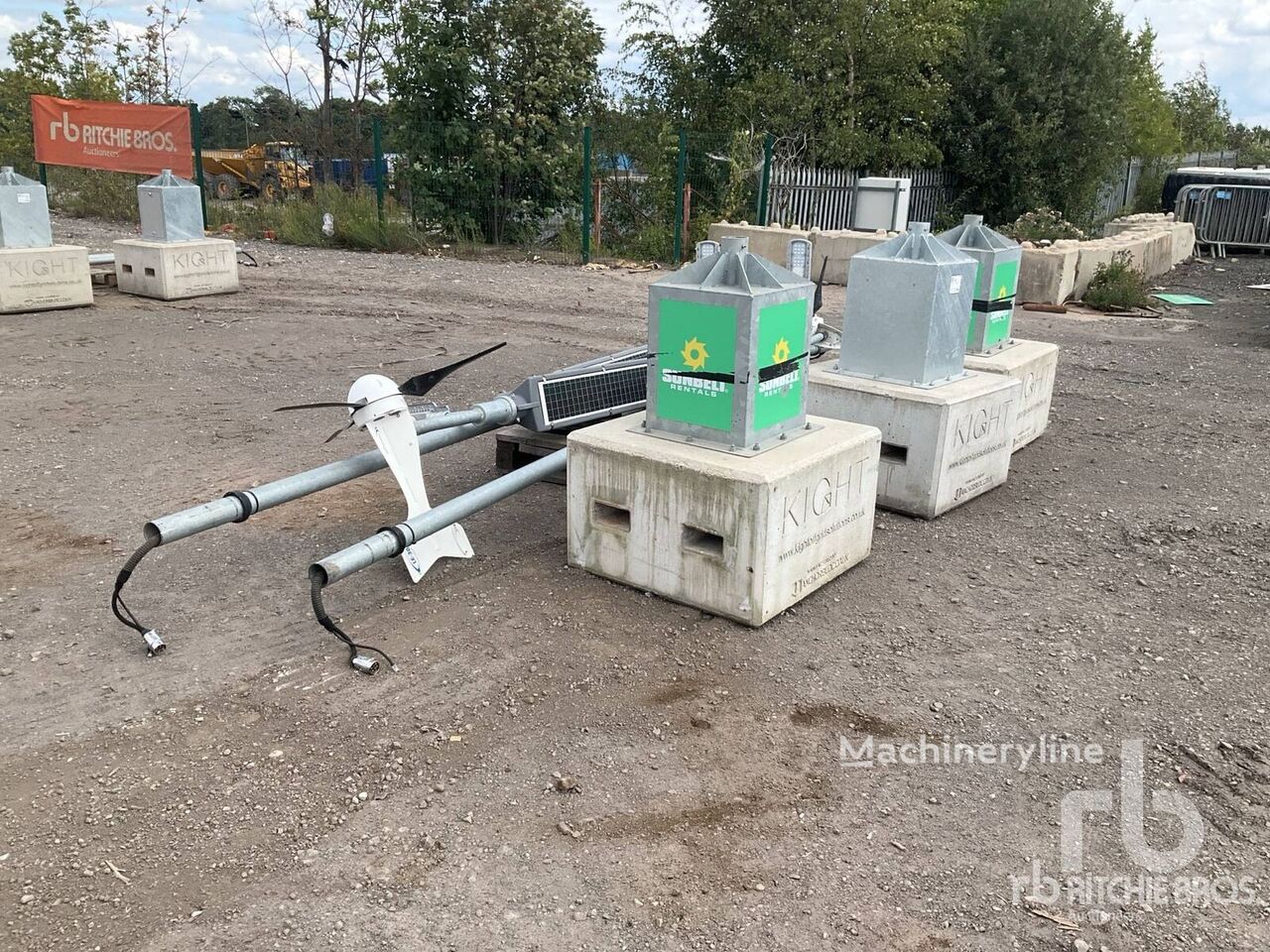 Соларна лампа Quantity of (3) Solar/Wind Power - Machineryline