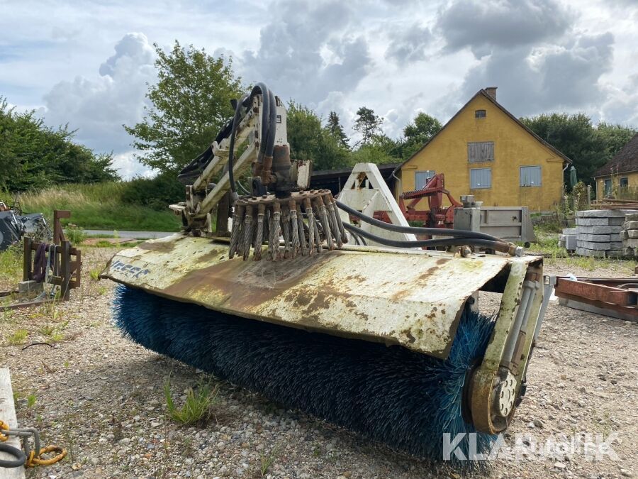 brosse de voirie Nesbo Hydraulisk kost med kantkost Nesbo