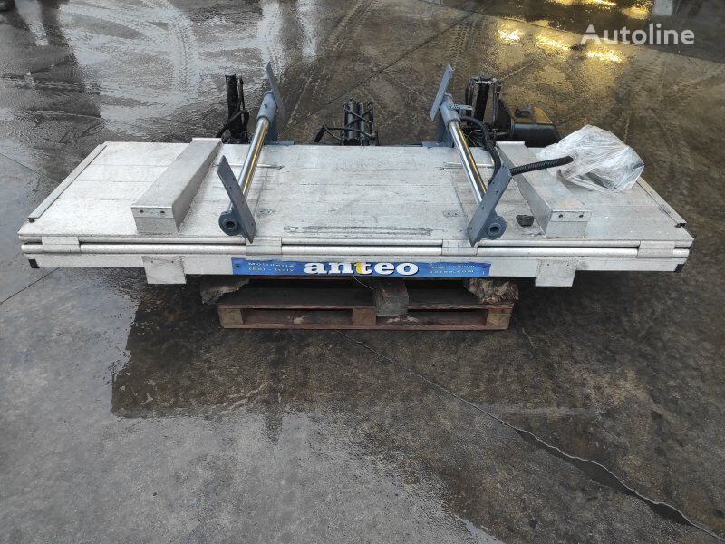 Anteo RCE 075H RETRATTILE 750 KG 24/12 V.  ANNO 2009 kravas lifts